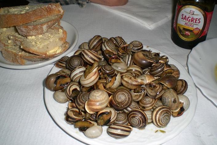 Caracois - slakken eten in Portugal